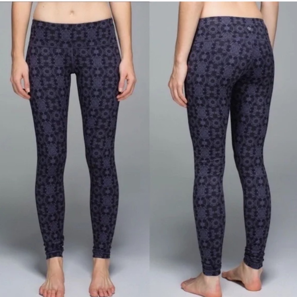 Lululemon wunder under purple geometric leggings Mini Prisma Nightfall Size 6